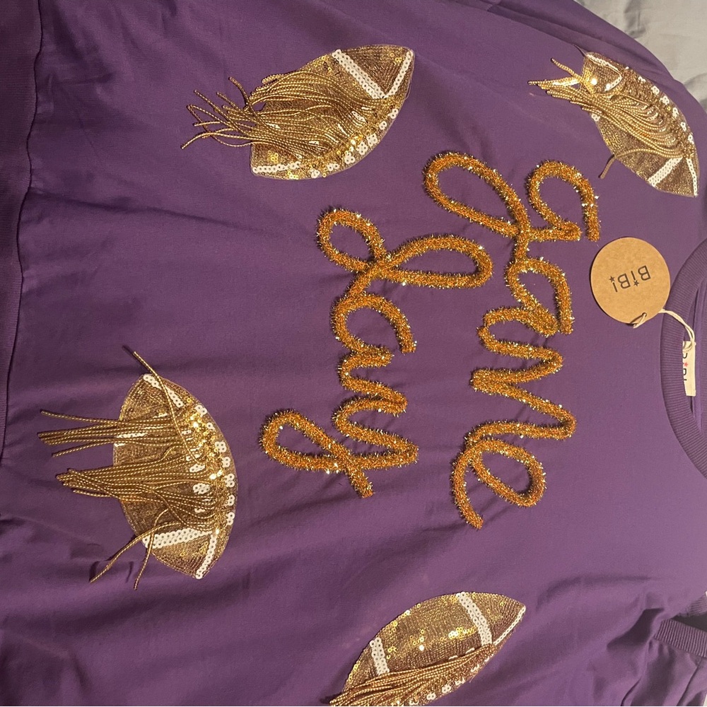 Purple/Gold Game day sweater. Bibi - Picture 2 of 3